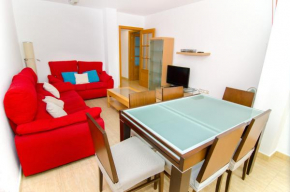 Apartamento de 4 dormitorios muy céntrico en San Juan Pueblo a tan sólo 2,5 km de la playa de San Juan y Muchavista